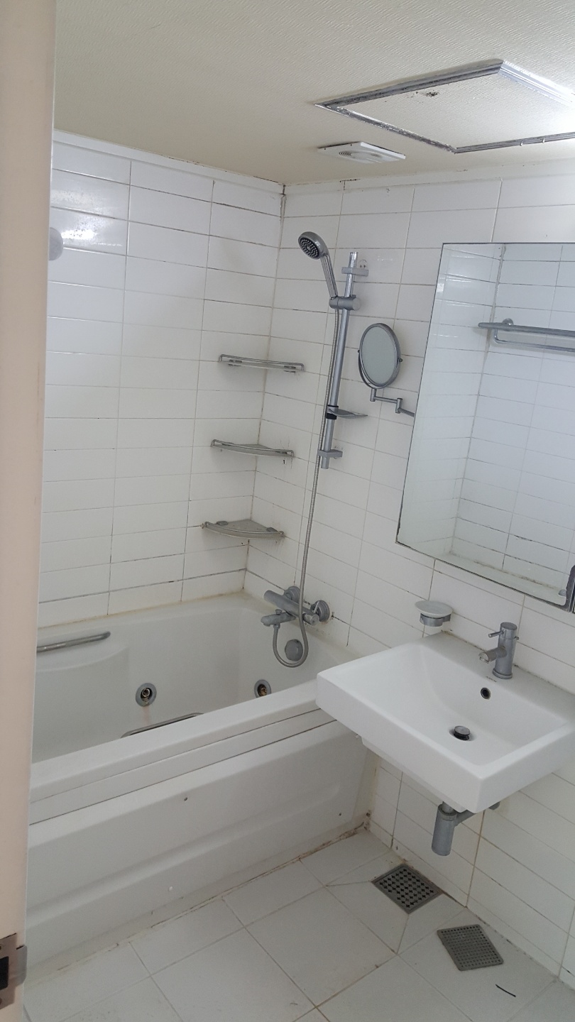 2084360905_ZlBf8Uz1_11167c5f54cea7b7ca21b0af1db56990fe57ed06.jpg 이미지크게보기